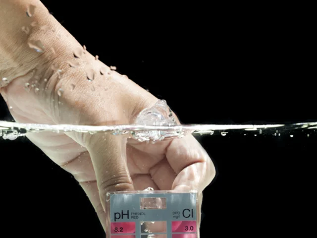pH چیست و چگونه بر کیفیت آب تأثیر می گذارد؟
